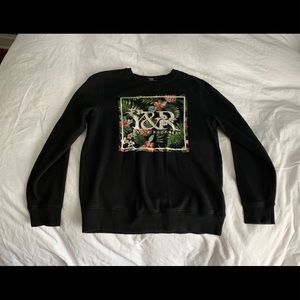 Y & R pullover